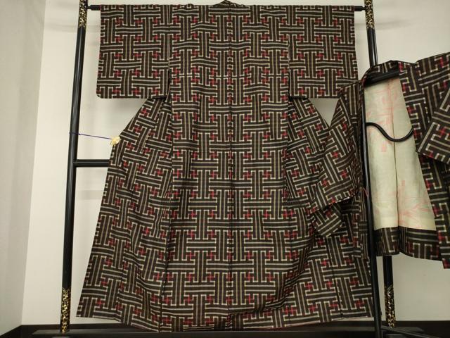 平和屋着物●本場大島紬 龍郷絣 秋名バラ アンサンブル 正絹 逸品 AABM4353ck