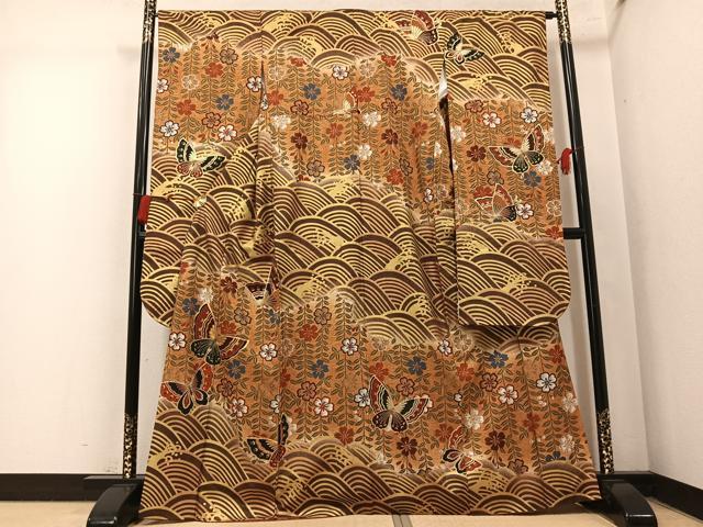 平和屋着物●豪華振袖 駒刺繍 花蝶文 暈し染め 金彩 正絹 逸品 AABM5170ph