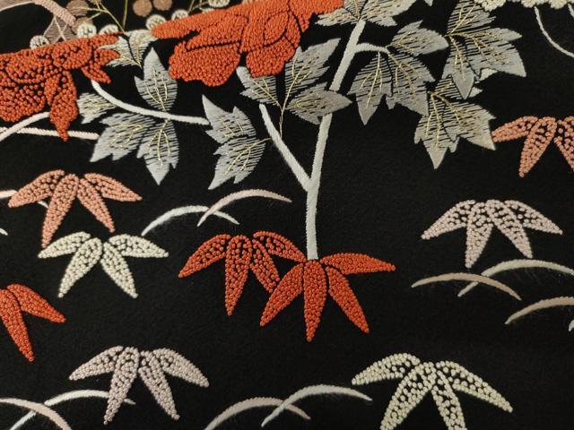 平和屋着物●中国三大刺繍 相良刺繍 総刺繍 黒留袖 籬枝花文 金糸 正絹 逸品 AABM5501cs