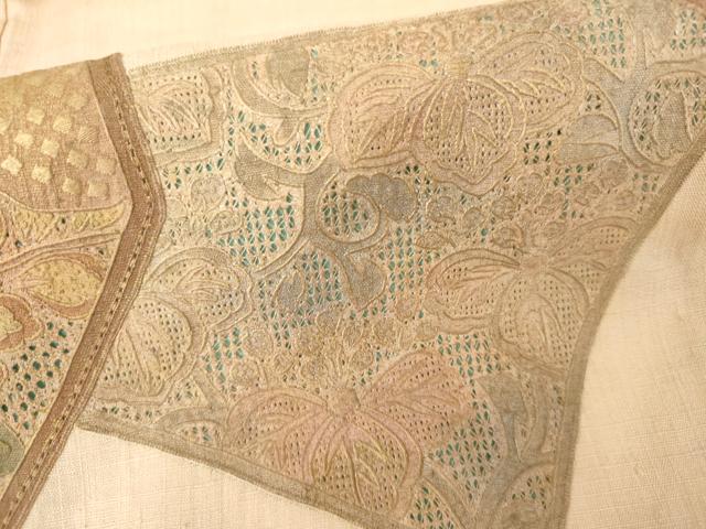平和屋着物●中国三大刺繍 スワトウ刺繍 汕頭刺繍 総刺繍 訪問着 切嵌草花文 正絹 逸品 AABM5596cs