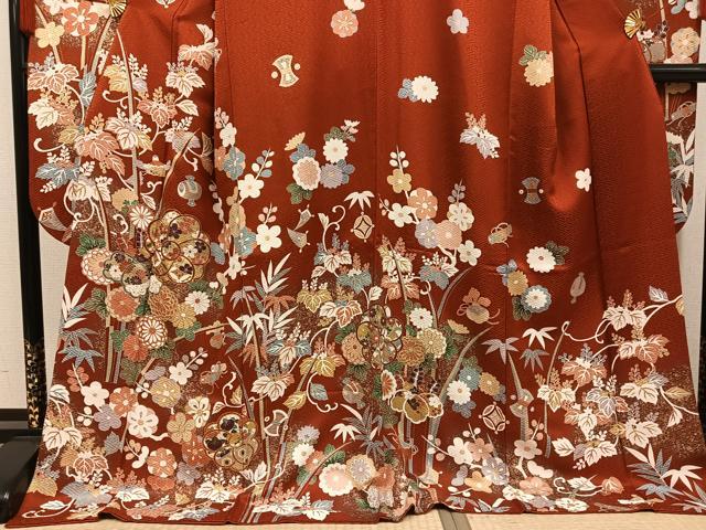 平和屋着物●豪華振袖 駒刺繍 草花文 金彩 ロング丈 正絹 逸品 AABM6296ph