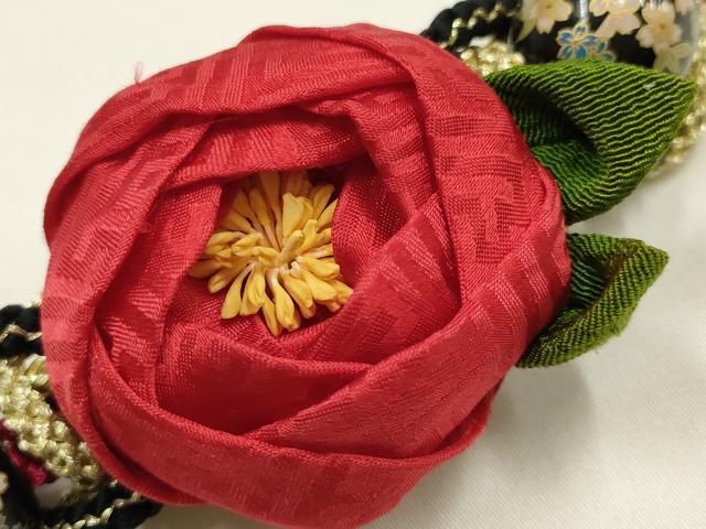 平和屋着物●和装小物 振袖用帯締め 装飾 ちりめん細工 椿 飾り玉 金糸 逸品 AABM6965ay
