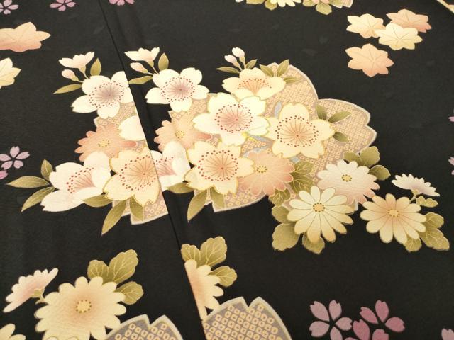 平和屋着物●豪華振袖 駒刺繍 舞桜 黒地 ロング丈 正絹 逸品 AABM7096ck