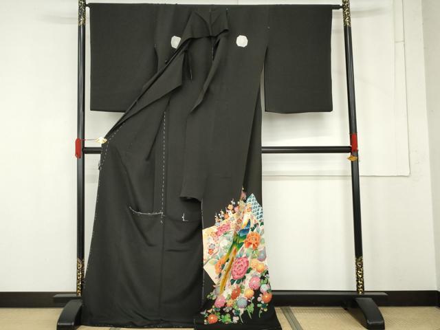 平和屋着物●豪華黒留袖 友禅 作家物 花鳥文 浜ちりめん 仮絵羽 正絹 逸品 未使用 AABM8040cs