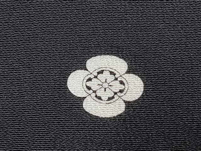 平和屋着物●創業460年・千總 豪華黒留袖 駒刺繍 草花文 金彩 正絹 逸品 AABM8477fy
