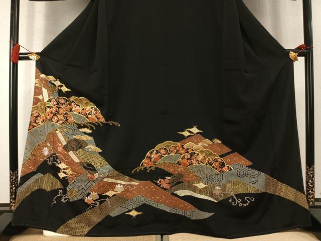 平和屋着物●創業460年・千總 黒留袖 駒刺繍 宝尽くし松花文 金糸 金彩 大丸扱い 正絹 逸品 AABM8497fy