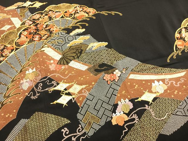 平和屋着物●創業460年・千總 黒留袖 駒刺繍 宝尽くし松花文 金糸 金彩 大丸扱い 正絹 逸品 AABM8497fy