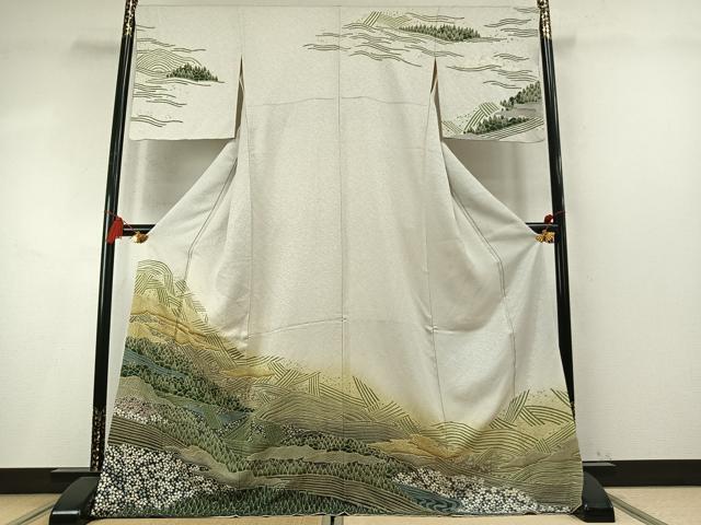 平和屋着物●中国三大刺繍 相良刺繍 訪問着 舞桜樹林文 おぼろ染め 重ね絞り 暈し染め 金通し地 やまと誂製 ロング丈 正絹 逸品 AABM8518fy
