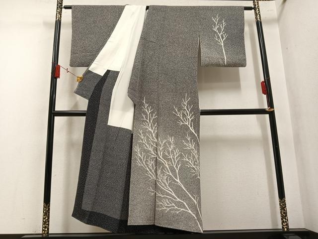 平和屋着物●小紋師 鷲津芳雄 訪問着 草木文 たたき染め 黒地 正絹 逸品 AABM8843ph