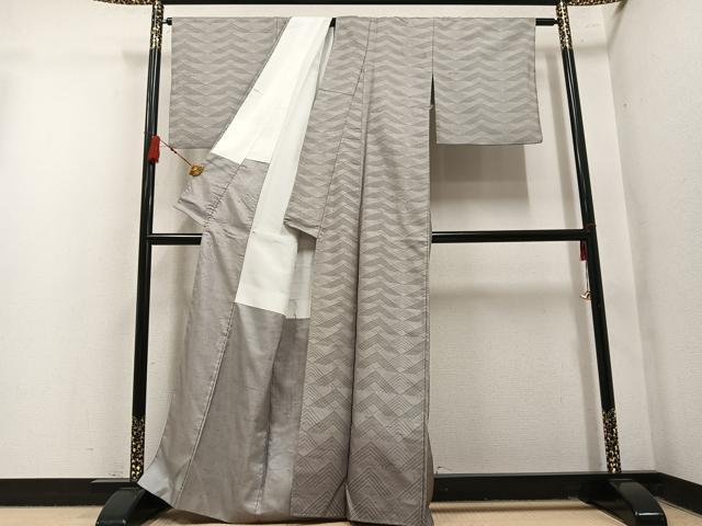 平和屋着物●二代目 川村久太郎 石川県指定無形文化財 牛首紬 白山工房 手織り 訪問着 幾何学文様 暈し染め 正絹 逸品 AABM8866ph