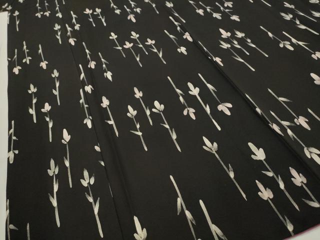 平和屋着物■上質な小紋 ろうけつ染め 草花文 黒地 正絹 逸品 AABM9340st