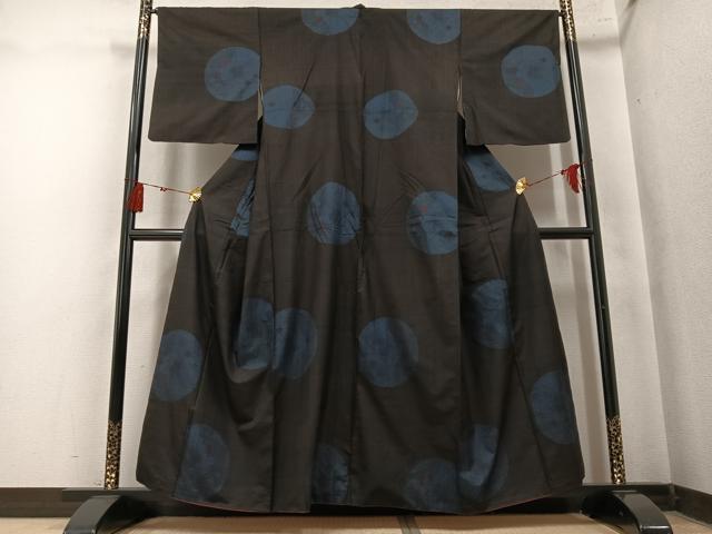 平和屋着物●本場大島紬 地空き 割り込み絣 幾何学丸文 正絹 逸品 AABN0413ph