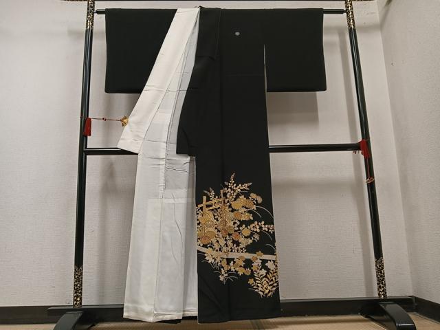 平和屋着物●豪華黒留袖 駒刺繍 草花文 金彩 正絹 逸品 AABN0484ph