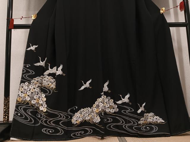 平和屋着物●豪華黒留袖 総刺繍 群れ鶴立波草花文 金糸 正絹 逸品 AABN0486ph