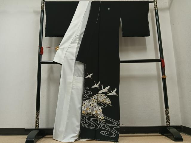 平和屋着物●豪華黒留袖 総刺繍 群れ鶴立波草花文 金糸 正絹 逸品 AABN0486ph