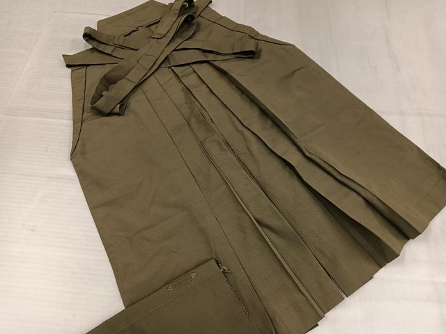 平和屋着物●男性 銀座もとじ 馬乗り袴 鶸茶色 証紙付き 正絹 逸品 AABN0521ph