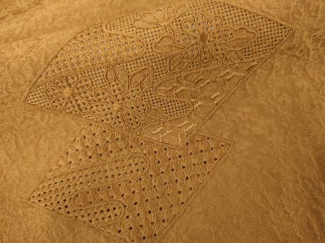 平和屋着物●中国三大刺繍 スワトウ刺繍 汕頭刺繍 無地絵羽訪問着 花菱文 香染色地 正絹 逸品 AABN0604cs