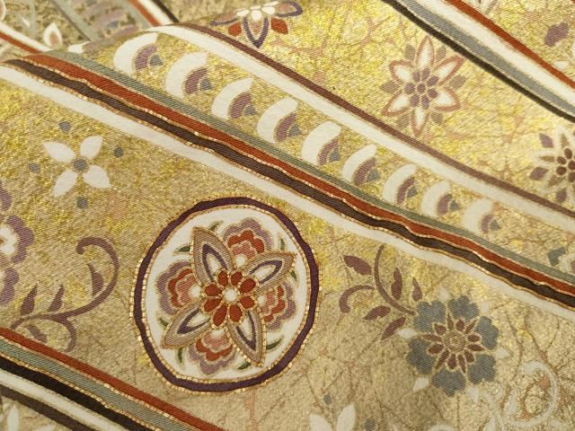 平和屋着物●色留訪問着 駒刺繍 花唐草文 金彩 丹後ちりめん 仮絵羽 正絹 逸品 未使用 AABN0694cs