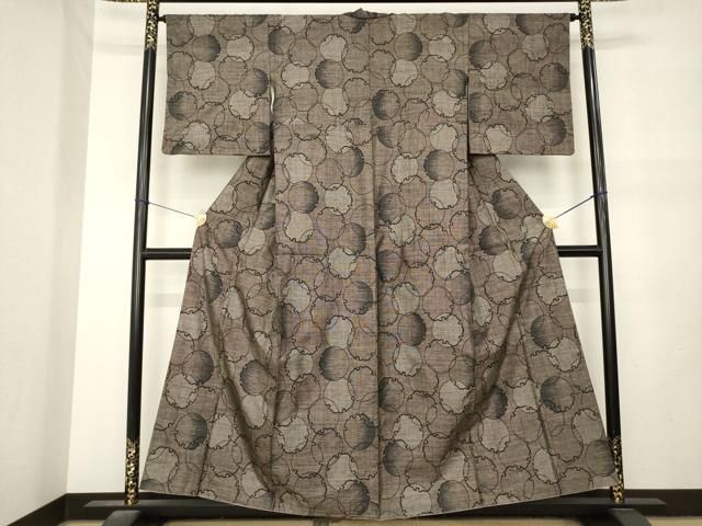 平和屋着物●本場大島紬 9マルキ 雪輪重ね文 正絹 逸品 AABN0835ck