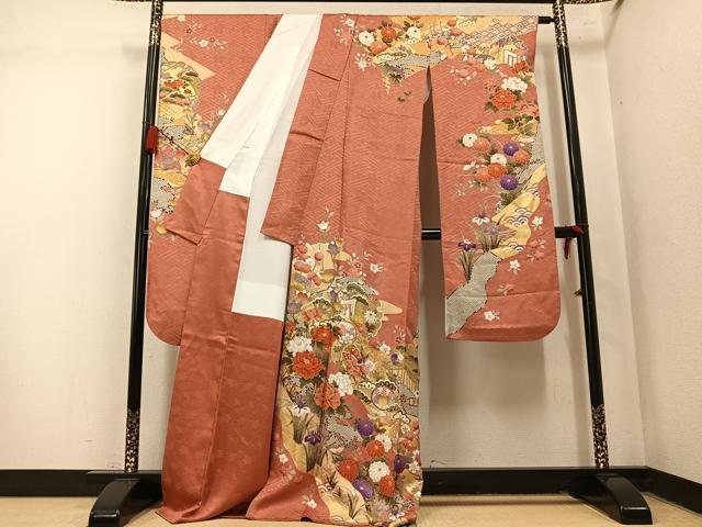 平和屋着物●豪華振袖 駒刺繍 雪輪花蝶文 金彩 正絹 逸品 AABN1665ph