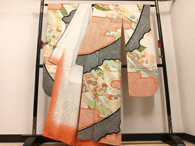 平和屋着物●豪華振袖 絞り 駒刺繍 吉祥花唐草文 金彩 正絹 逸品 AABN1704ph
