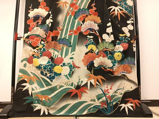 平和屋本店●アンティーク 大正ロマン 振袖 駒刺繍 松竹梅 暈し染め 黒地 金銀糸 金彩 正絹 逸品 AABN4045fy
