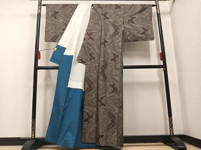 平和屋着物●本場大島紬 9マルキ 流水花文 正絹 逸品 AABN5206ph