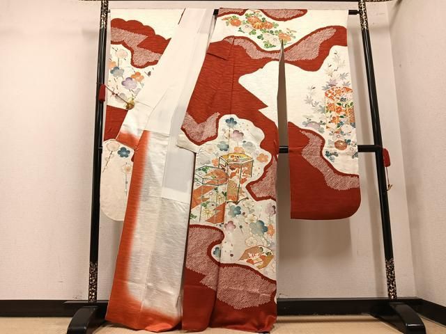平和屋着物●豪華振袖 絞り 駒刺繍 貝桶花文 金彩 正絹 逸品 AABN5772ph