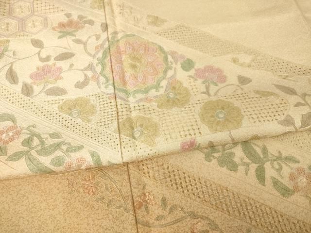 平和屋着物●中国三大刺繍 汕頭刺繍 スワトウ刺繍 総刺繍 草花文 暈し染め 反端付き 訪問着 正絹 逸品 AABN6036ck