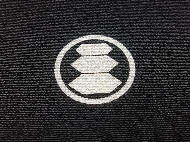平和屋着物●豪華黒留袖 駒刺繍 牡丹 金彩 正絹 逸品 AABN7328ph