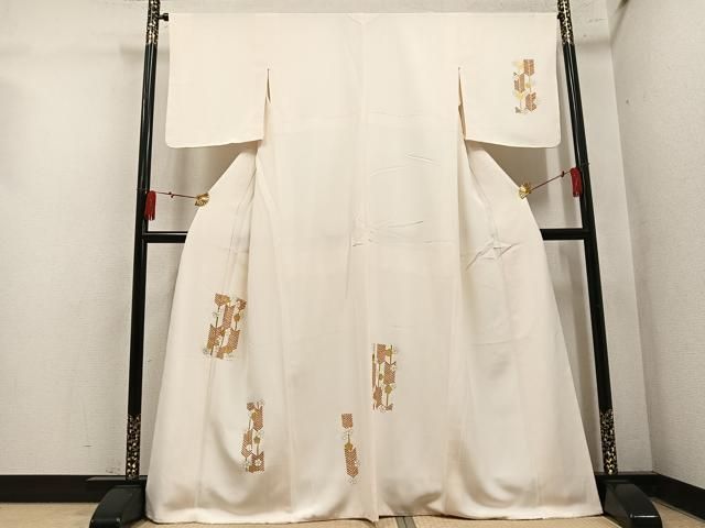 平和屋着物●訪問着 駒刺繍 矢羽根梅文 金彩 正絹 逸品 未使用 AABN7448ph