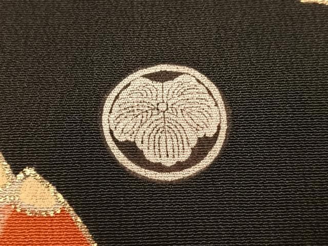 平和屋本店●アンティーク 大正ロマン 振袖 駒刺繍 檜扇群れ鶴花文 黒地 金彩 正絹 逸品 AABN8304ph