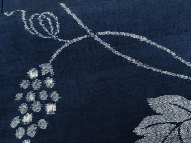 平和屋着物●上質な紬 葡萄唐草文 正絹 逸品 未使用 AABN9162cs