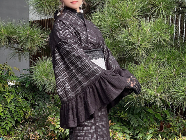 平和屋本店●極上 小紋 チュールレース袷 フリル袖 格子 黒地 洗える着物 逸品 新品 MAAA0001mg