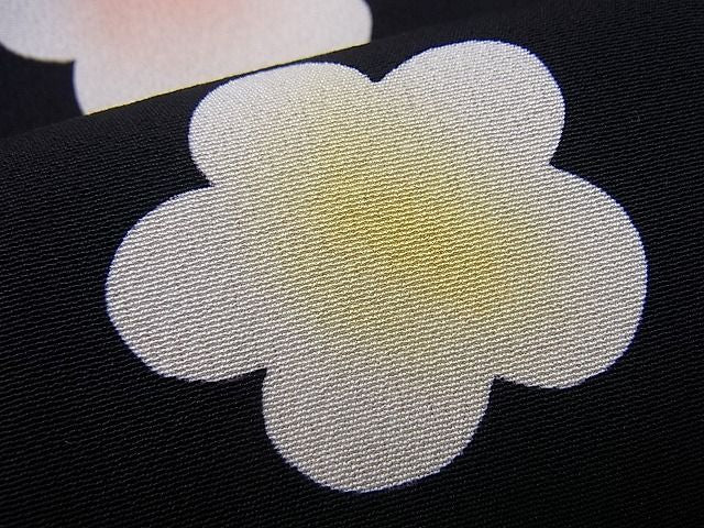 平和屋本店■銀座 志ま亀 小紋 舞花文 黒地 畳紙付き 逸品 BAAA3011zb4 - 平和屋