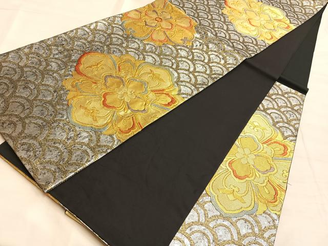 平和屋着物●六通柄袋帯 正倉院花菱青海波 黒地 金糸 正絹 逸品 BAAL2852du
