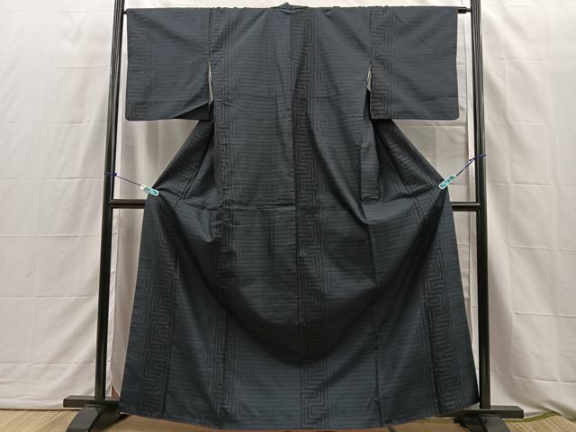 平和屋着物■本場大島紬 幾何学文様 正絹 逸品 BAAQ3136sa