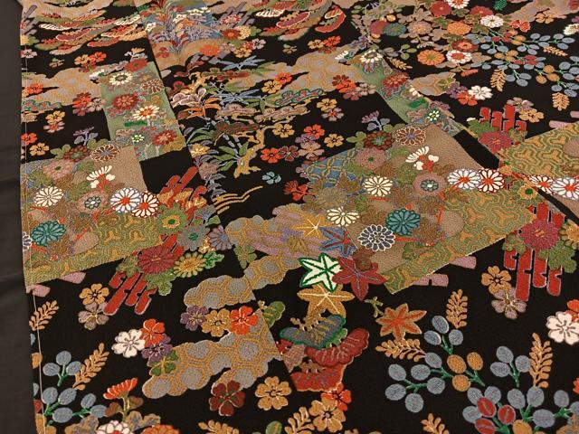 単衣 小紋 型染 六芒星に花唐草模様 胡粉色 縮緬 K-4808