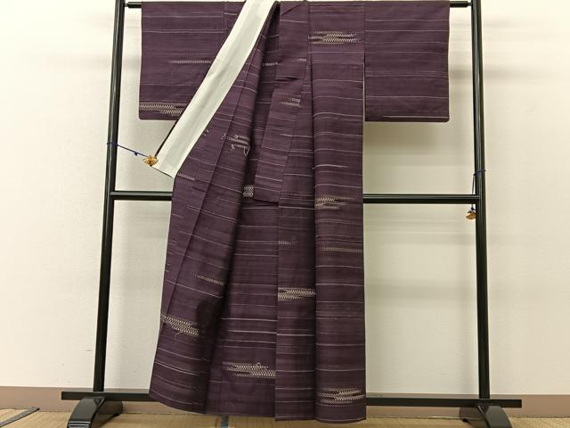 平和屋着物▽上質な紬 単衣 刺繍 横段霞文 正絹 逸品 BAAU3491hj