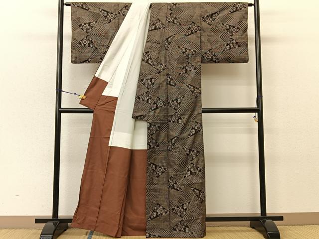 平和屋着物●本場大島紬 7マルキ 切嵌吉祥花文 正絹 逸品 BAAU3776hj