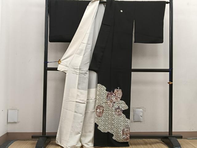 平和屋着物■豪華黒留袖 刺繍 陶器花文 正絹 逸品 BAAV8357mz