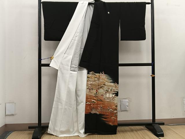 平和屋着物■豪華黒留袖 作家物 松竹梅 人物風景文 暈し染め 金彩 正絹 逸品 BAAV8375mz