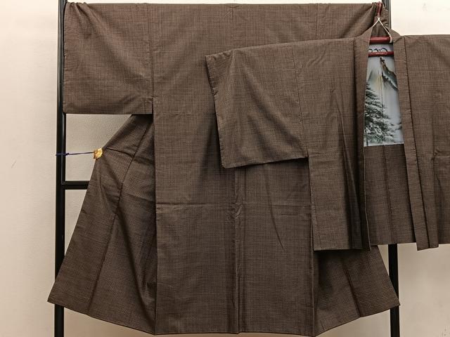 平和屋着物●男性 本場大島紬 アンサンブル キングサイズ 古代染色 純泥染 幾何学文様 証紙付き 正絹 逸品 BAAW3666mz