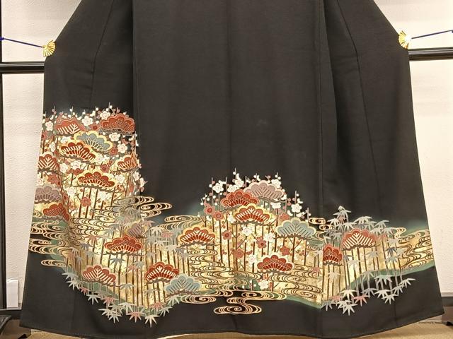 平和屋着物■豪華黒留袖 駒刺繍 松竹梅 暈し染め 金彩 正絹 逸品 BAAW4945hv