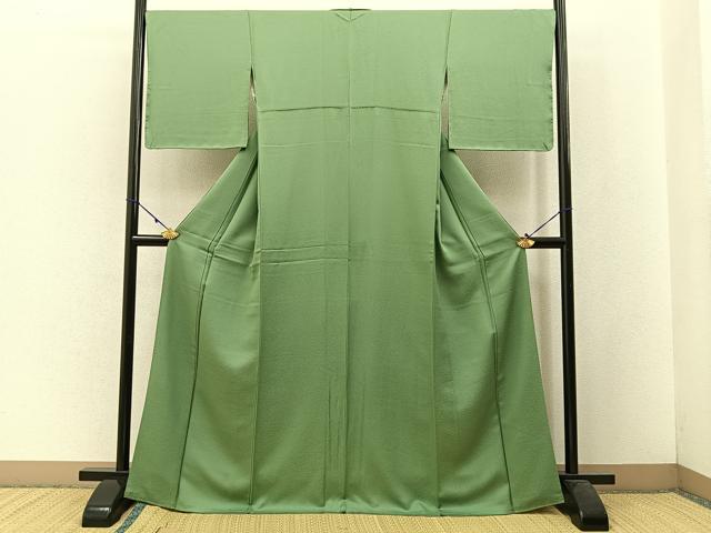 平和屋着物●上質な色無地 紋意匠 松葉色 正絹 逸品 BAAW5177hj
