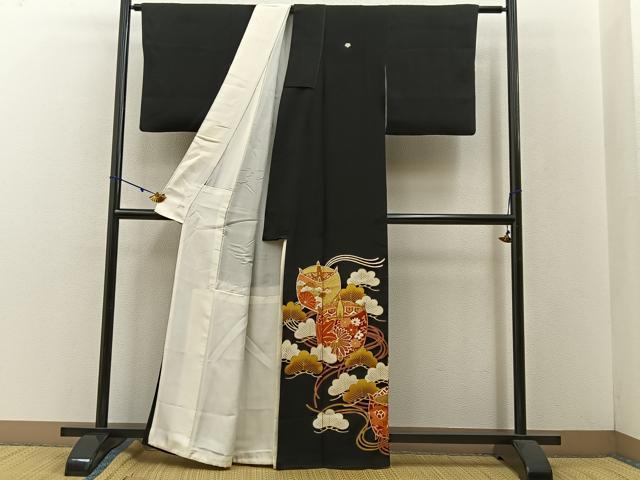 平和屋着物■豪華黒留袖 駒刺繍 糸巻き松花文 金彩 正絹 逸品 BAAW5541hj