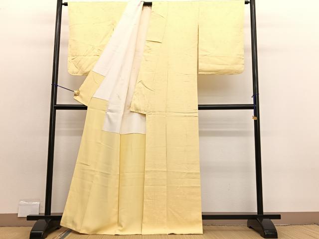 平和屋着物■上質な色無地 格子舞蝶地紋 卵色 正絹 逸品 未使用 BAAW7803hv