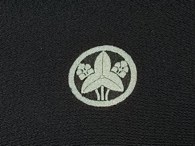 平和屋着物■豪華黒留袖 駒刺繍 孔雀 雲取花文 金銀彩 正絹 逸品 BAAW9816hj