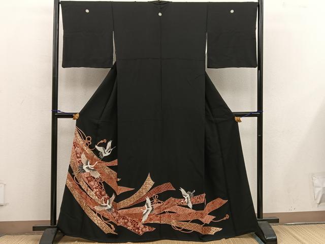 平和屋着物●豪華黒留袖　駒刺繍　宝尽くし飛鶴桐松文　金彩　正絹　逸品　CABC9839vp 平和屋着物□豪華黒留袖 駒刺繍 群鶴文 金彩 正絹 逸品 DABF4708qaの