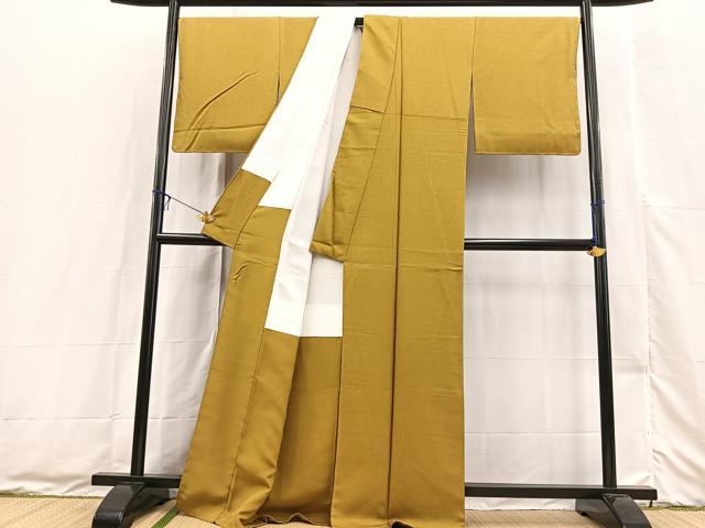 平和屋着物●二代目清次郎 手描き 色無地 ワンポイント 菜種油色 正絹 逸品 未使用 BAAX3501yc
